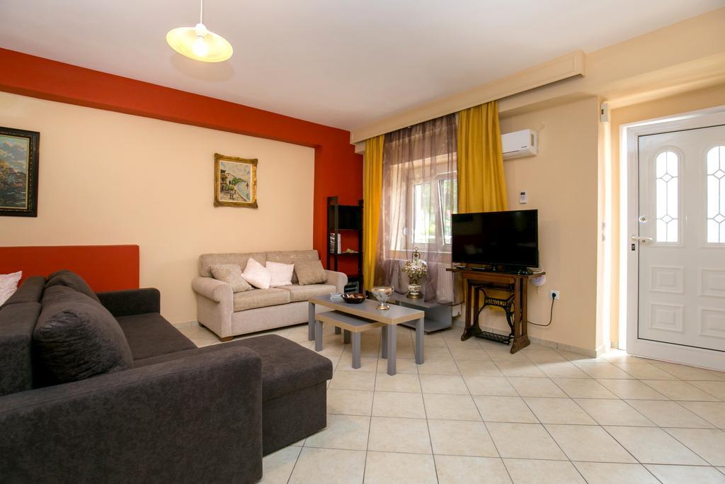 Grande Apartments Лименария Экстерьер фото